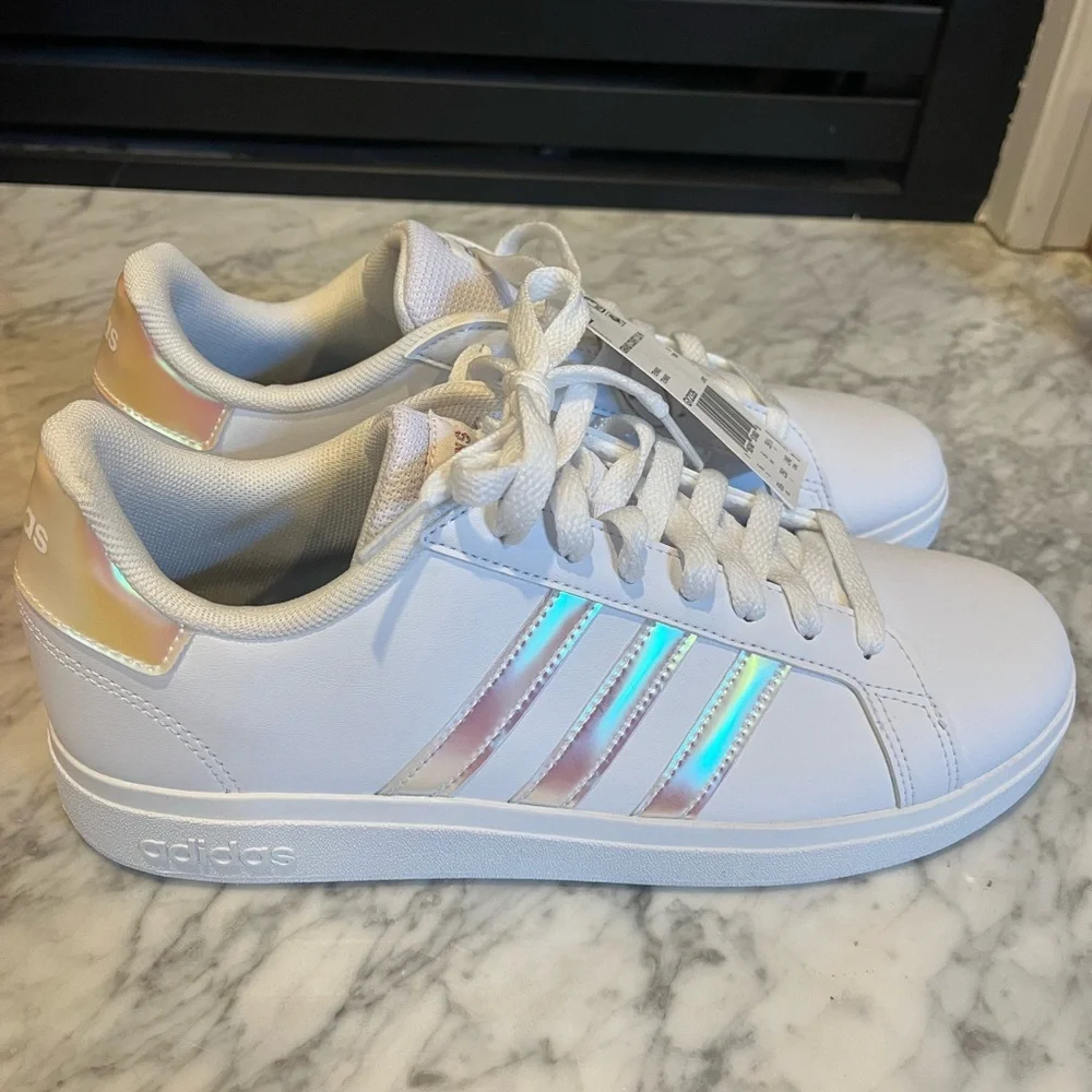 NWT ADIDAS Grand Court 2.0 K Unisex
Kids Tennis Shoe Sneakers size 6.5 - Picture 8 of 8